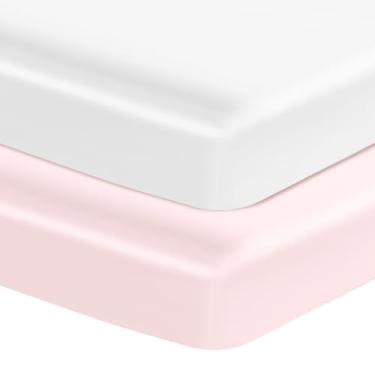 Imagem de Entisn Pacote com 2 lençóis de cetim para berço, 71 x 132 x 20 cm, lençol de berço macio para meninas, branco e rosa bebê, protetor para pele e cabelo