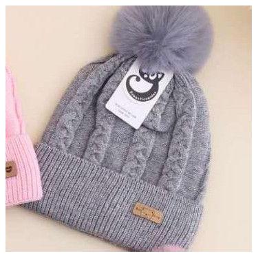 Imagem de Gorro/ Touca Infantil Com 1 Pompom Lisa Forrada Por Dentro Para o Inve