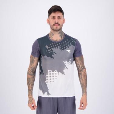 Imagem de Camiseta Diadora Esportiva Logo Cinza e Branca, G