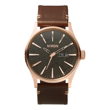 Imagem de Nixon Relógio masculino A105 Sentry 42 mm aço inoxidável couro movimento quartzo, Marrom, Relógio analógico