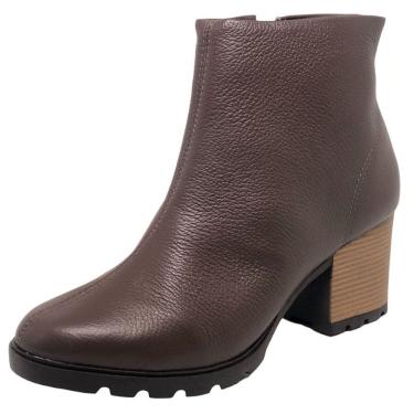 Imagem de Bota Feminina Couro Tratorada Cano Curto Salto Médio Cacci