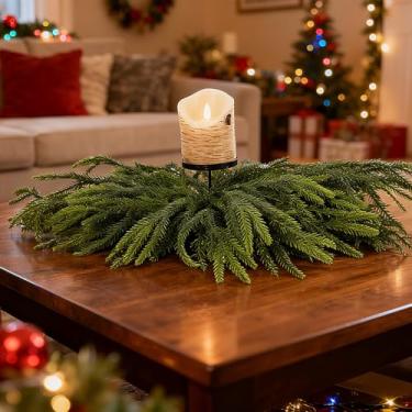 Imagem de Suporte de vela de Natal Centro de mesa Norfolk Pinheiro Agulha Guirlanda de metal Suportes de mesa festivos para sala de jantar Lareira Cornija decoração de casa de férias