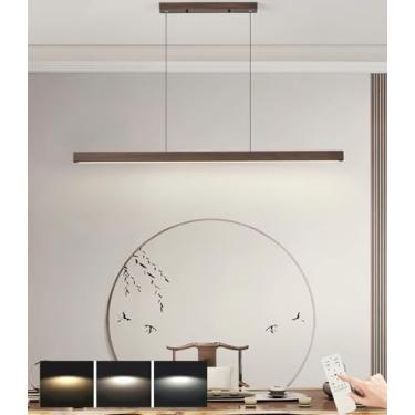 Imagem de Lustre de LED em madeira, estilo faixa, para sala de jantar, com luz pendente moderna e dimerizável, controle remoto e design minimalista. Ideal para uso em salas de jantar, escritórios, bar