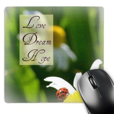 Imagem de 3dRose Mouse pad LLC 20 x 20 x 0,63 cm, Love Dream Hope Ladybug on a Daisy Citações inspiradoras (mp_31466_1)