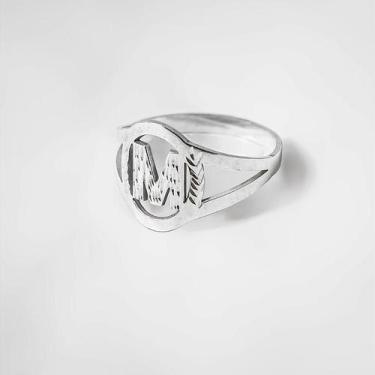 Imagem de Anel de Letra A a Z em Prata Esterlina 950: Personalize Seu Estilo com