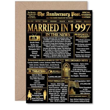 Imagem de Stuff4 Cartão dourado de aniversário de 28 anos para homens e mulheres - Jornal dourado casado em 1997 - Cartão de aniversário de casamento feliz de 28 anos para esposa companheira marido parceiro