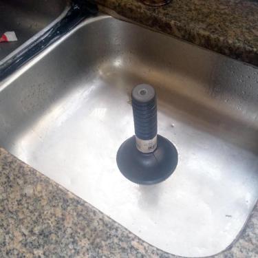 Imagem de Desentupidor De Pia De Mão Pequeno Preto Em Borracha