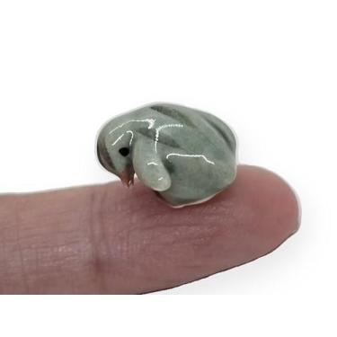 Imagem de WitnyStore Estatueta de galo de galinha de galinha pequena cinza de 1,25 cm - Miniatura feita à mão, aves domésticas, aves domésticas, animais de fazenda, porcelana, figuras colecionáveis decorativas