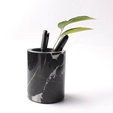 Imagem de YG Culture Suporte de caneta de mármore, preto com veias brancas, organizador de mesa de pedra natural para escritório, casa, banheiro, pincéis de maquiagem