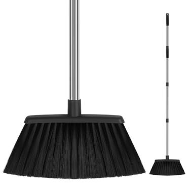 Imagem de UDUK Vassoura angular resistente, cabo longo de 139 cm, cabeça extra larga de 30 cm, tubo de aço inoxidável e cerdas de PP para pelos e poeira de animais de estimação, seguro para o chão - preta