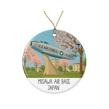 Imagem de Enfeite de cerâmica Misawa Air Base Japonesa - Design Militar Vintage com Ilustração de Marco de Flor de Cerejeira - Decoração de Árvore de Natal Patriótica - Ornamento de Aviação Retrô Impresso em