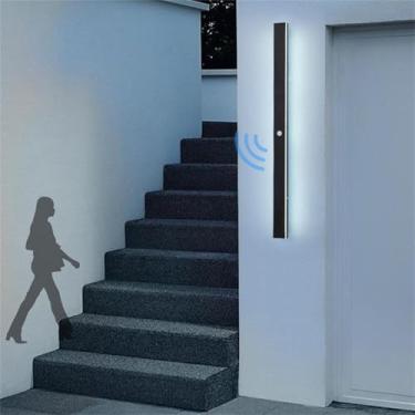 Imagem de Luminária de parede externa LED com sensor de movimento, luminária de parede à prova d'água, tira longa, arandelas de parede de alumínio, iluminação de parede preta, simplicidade moderna par