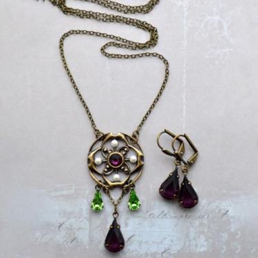 Imagem de Conjunto de 3 peças vintage em forma de lágrima ametista peridoto vidro corte corte metal ouro pingente colar e brinco conjunto para festas noturnas femininas