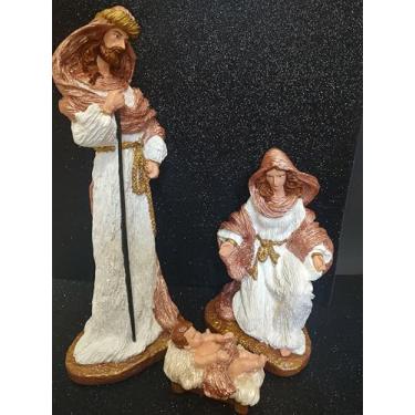 Imagem de Conjunto de Presépio em Gesso, 3 Peças Decorativas Natalinas, Figuras Religiosas Artesanais em Branco e Dourado, 35cm de Altura