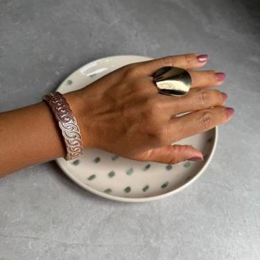 Imagem de Bracelete Corrente Esmaltado Dourado COR:BEGE - Nilza Biju, Bege