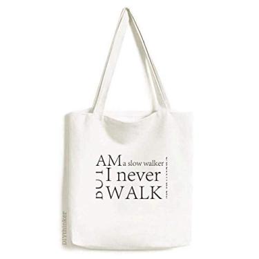 Imagem de Bolsa de lona com citação I Never Walk Backwards Bolsa de compras casual