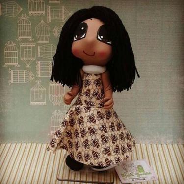 Imagem de Boneca Preta em Porcelana Fria - Os Grashis