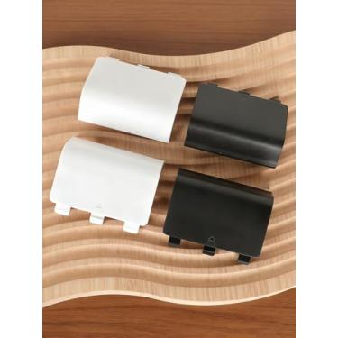 Imagem de 4 Pack Battery Back Covers for Xbox One/One S/One X Controller, Replacement Battery Back Shell Cover Compatible with Xbox One, One S, One X Controllers, Not for Xbox Series X/S - Black&White