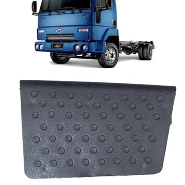 Imagem de PISANTE TAPETE ESTRIBO ESQ MAIOR CARGO 815E 2622E 2628E 2632E 2932E 5032E 6332E 2006 A 2011