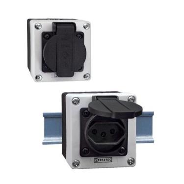 Imagem de Tomada de Sobrepor Padrão Brasileiro Montada em Caixa Plastica Para En