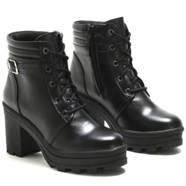 Imagem de Bota Cano Curto em Couro Pires Shoes Cadarço Detalhe em Tira e Fivela 