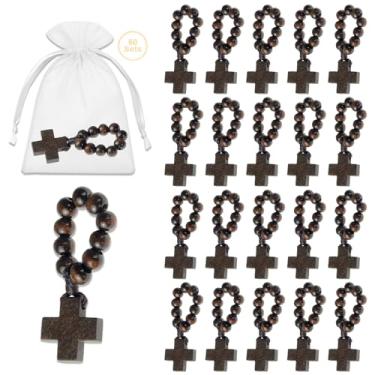 Imagem de ZJRUI 60 peças de rosário de madeira em massa cruzes anéis de dedos, lembrancinhas católicas com pingente de cruz com sacos de malha branca para batismo, primeira comunhão, chá de panela
