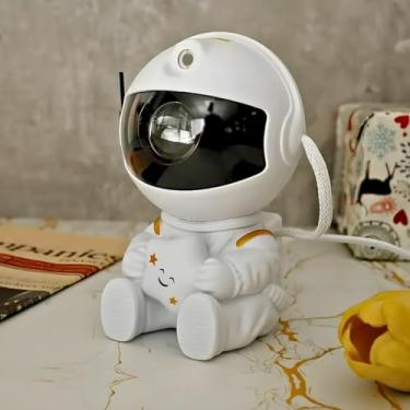 Imagem de Projetor LED Astronauta Crie uma Nebulosa e Galáxia Estrelada em Seu Espaço! Atmosfera Relaxante e Mágica com Luzes Coloridas para Quartos, Salas de Jogos e Cinemas em Casa- JHJ