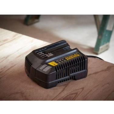 Imagem de Carregador para bateria ion de litio 20v 2a bivolt stanley.
