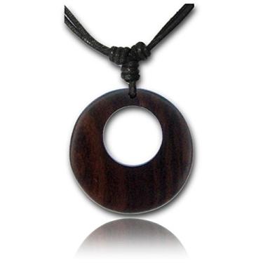 Imagem de Colar espiral ajustável de madeira orgânica da Earth Accessories para mulheres – Colar Boho ou Colares com pingente tribal para aparência africana, havaiana, maui, egípcia ou indiana