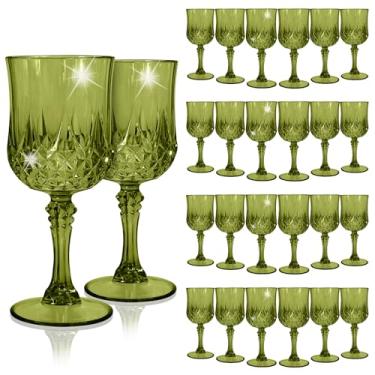 Imagem de EVSGSONL Pacote com 24 taças de vinho de plástico verde, taças de plástico vintage para festas, copos de água de cristal verde-escuro reutilizáveis para recepção de casamento, suprimentos de festa