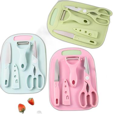 Imagem de Kit de Utensílios de Cozinha - Plástico e Inox - Tábua, Tesoura, Faca, Descascador