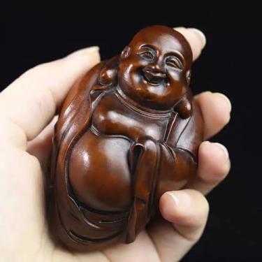 Imagem de FENNYYAR Estátua de Buda Feliz de Buda de Buda esculpida à mão, 6 cm, estatueta de Buda Maitreya com miçangas, escultura de madeira para decoração de casa