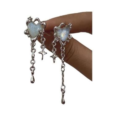 Imagem de Novos brincos de amor assimétricos com estrela de quatro pontas corean