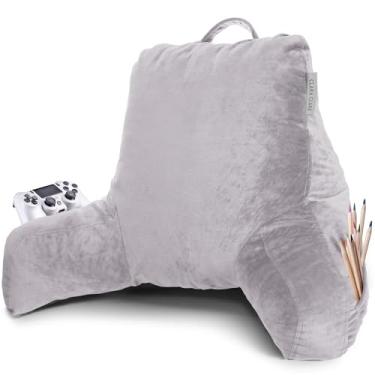 Imagem de Clara Clark Almofada de leitura com espuma viscoelástica desfiada, suporte para as costas para sentar no sofá, cadeira ou chão, encosto adulto com braços e bolsos, capa lavável para descanso de cama