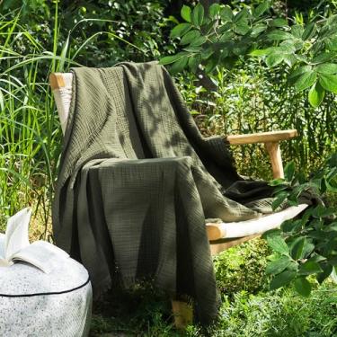Imagem de MooMee Cobertor de musselina - Cobertor de gaze 100% algodão de 4 camadas com borlas ultramacio respirável leve refrescante para sofá de cama (verde-oliva, 152 cm x 127 cm)