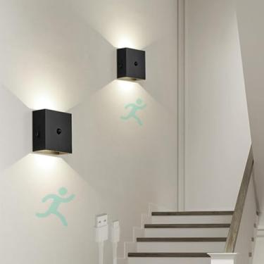 Imagem de LED interior apliques de parede com sensor de movimento recarregável candeeiros de parede magnéticos acima abaixo iluminação para quarto escadas sala de estar corredor (luz branca preta, 2 peças)