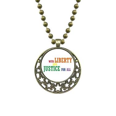 Imagem de DIYthinker LGBT Colar com pingente de estrela com bandeira de arco-íris e liberdade e justiça