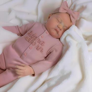Imagem de Boneca Bebê Reborn Realista em Silicone 46 cm e Pode Dar Banho Acompanha Roupinhas Variadas e Acessórios (Livia)