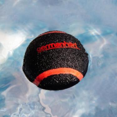 Imagem de Bola de Tênis com Apito e Flutuação, Tamanho M para Pet - Chuckit! Playball