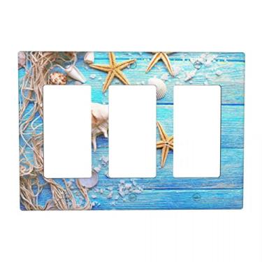Imagem de Capa de interruptor de luz decorativa de madeira com três entradas para balancim com tema de praia, decoração de 3 entradas, placa de parede, tampa de tomada de receptáculo, tamanho 4,5" x 6,38" polegadas
