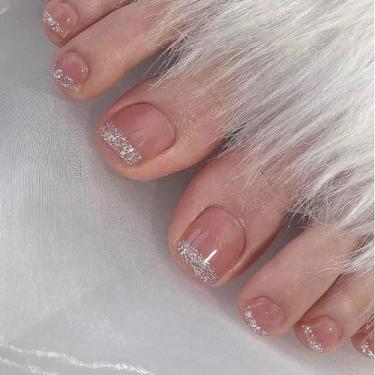 Imagem de Nude Press on Toenails Short Square French Tips Glitter Fake Toe Nails com Design Acrílico Cola Artificial Falsa nas Unhas dos Pés Verão Stick on Toe Pregos para Mulheres 24 Peças em 12 Tamanhos