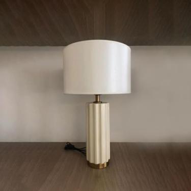 Imagem de Luminária de mesa moderna em cerâmica com LED, estilo americano criativo, para sala de estar, quarto ou mesa de cabeceira (Estilo 12)