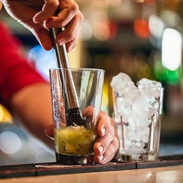 Imagem de CUOFYUNL Aoresac Conjunto de coquetel com tudo incluído, 11 peças, conjunto de coqueteleira de aço inoxidável, kit de bartender doméstico Boston Shaker