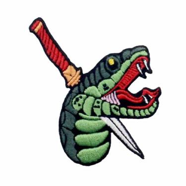 Imagem de Emblema bordado com aplique de cobra e punhal costurado a ferro