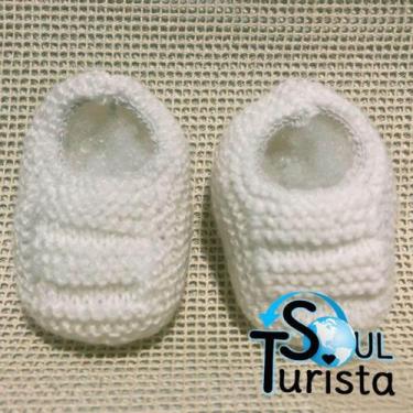Imagem de Sapatinho de Bebê de Tricô Branco - 0 a 3 meses - Soul Turista