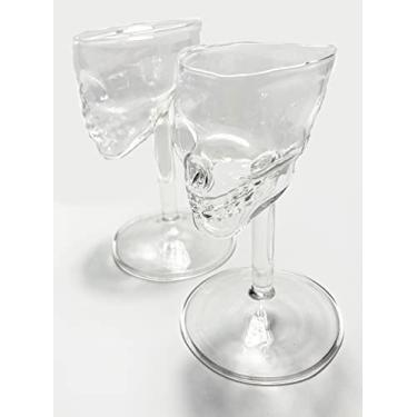 Imagem de Mazeology Conjunto moderno feito à mão de vidro borossilicato cristalino em forma de crânio com duas taças de vinho ou coquetel de 85 g, bom para licores, bebidas após o jantar e muito mais!