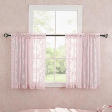 Imagem de Cortinas de renda curta rosa 91 cm de comprimento, 2 painéis, L 106 x C 91 cm cada, cortinas curtas transparentes florais rústicas rústicas para janela de cozinha sobre a pia, bolso para varão