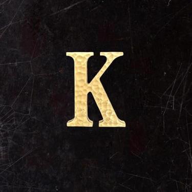 Imagem de BWRMHME Letras e números autoadesivos de latão sólido com textura de estria maleolar – Alfabeto de metal de 4,5 cm de ouro antigo para porta, parede, placa de sinalização de caixa de correio, rua e