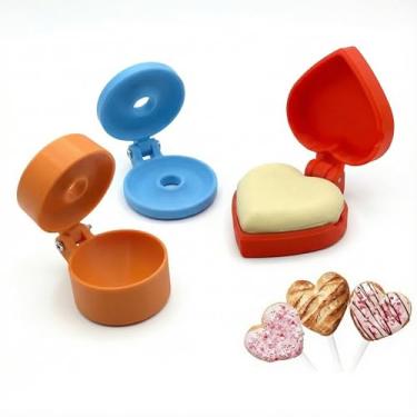 Imagem de Conjunto de prensa de bolo 3D redondo, rosquinha e formato de coração – Ferramenta de cozimento para bolos perfeitos, assar em casa, festas e sobremesas de casamento