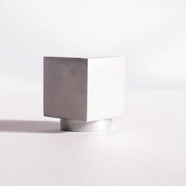 Imagem de Ponteira Maciça Cubo Para Varão 28mm - Aço Escovado - Wiler-K